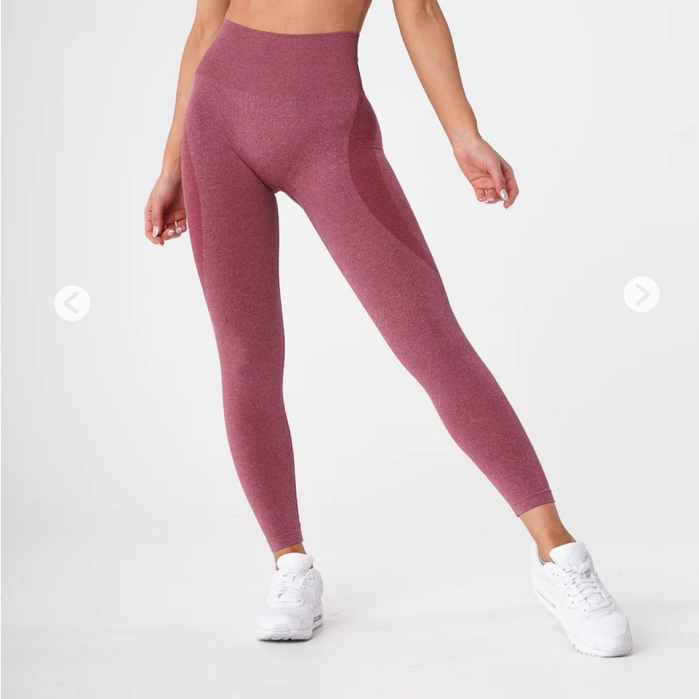 Maroon Contour Seamless Leggings - Picture 3 of 6